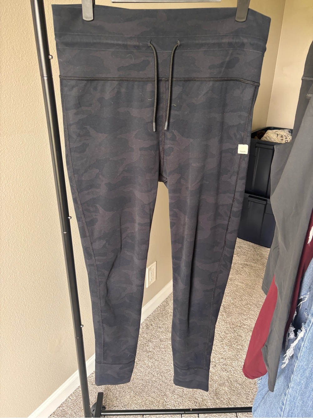 Vuori Black Camouflage Leggings